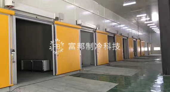 上海百聯(lián)物流冷庫(kù)施工現(xiàn)場(chǎng)！